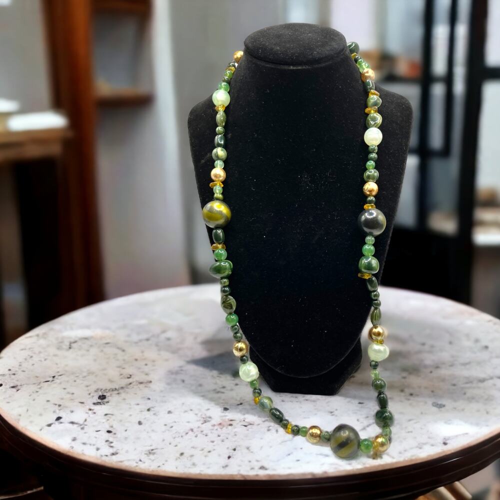 Marbled Multicolored Beaded Necklace! - image 2